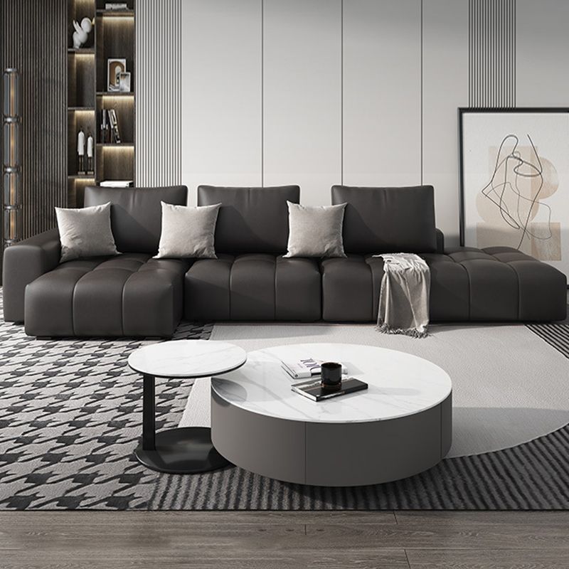 Un côté accoudoir du côté canapé arrière-lit en cuir d'imitation noire canapé en cuir