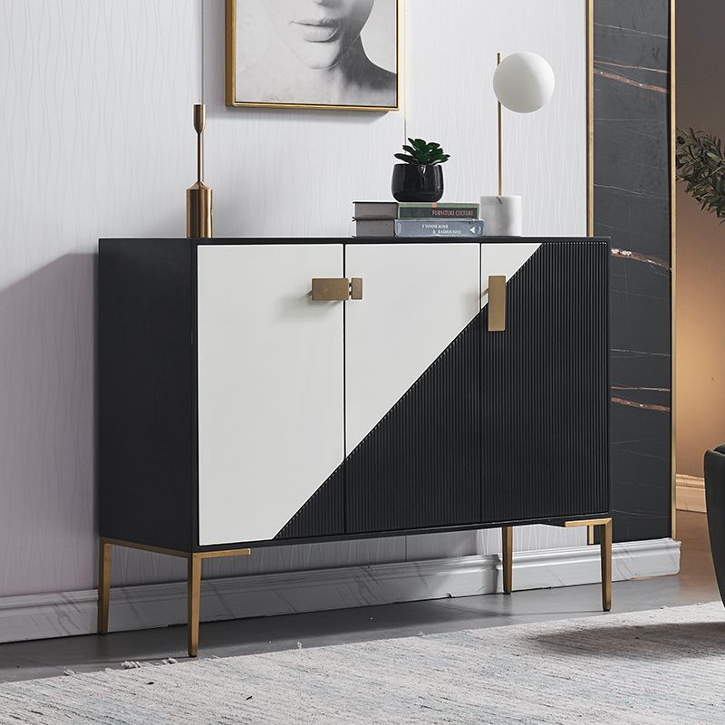 Sideboard in legno ingegnerizzato ingegnerizzato in stile glam per soggiorno