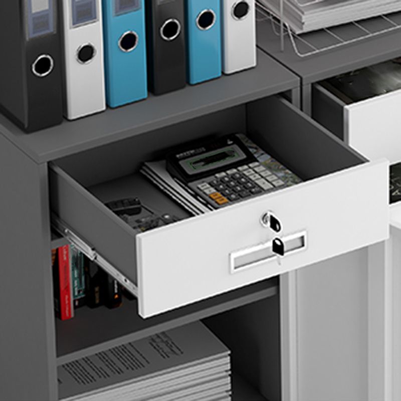 Cassetta di bloccaggio in acciaio tradizionale con cabinetto verticale con i casiri