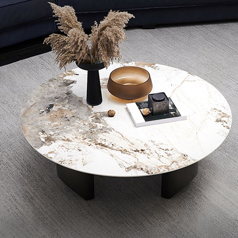 Table basse avec plateau en pierre avec 3 pieds en métal de 15,75 pouces de haut pour le salon
