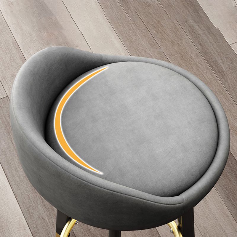 Modern Simple 28-inch Barstool Metal 3 Legs Bar Stool for Indoor, 1 Piece Clearhalo 'Bar Furniture' 'Bar Stools' 'bar_stools' 'furn' 'furn_bar_stools' 'furniture_bar_stools' 'Kitchen & Dining Furniture' 'kitchen&dining_furn' 'kitchen' 'kitchen_furn' Furniture' 1200x1200_40989957-4f80-4ec9-b2e0-4e812c1b5c99