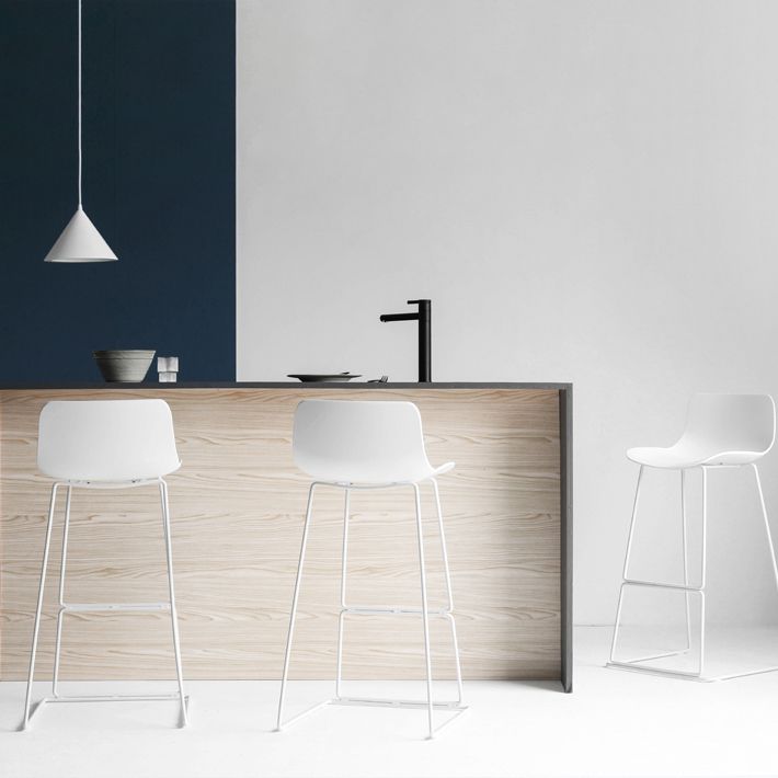 Modern Style Plastic Armless Stools Low Back Counter Stools with Metal Base Clearhalo 'Bar Furniture' 'Bar Stools' 'bar_stools' 'furn' 'furn_bar_stools' 'Furniture' 'furniture_bar_stools' 'Kitchen & Dining Furniture' 1200x1200_40a12cdf-d0b6-49c7-bf2c-0c937331770d
