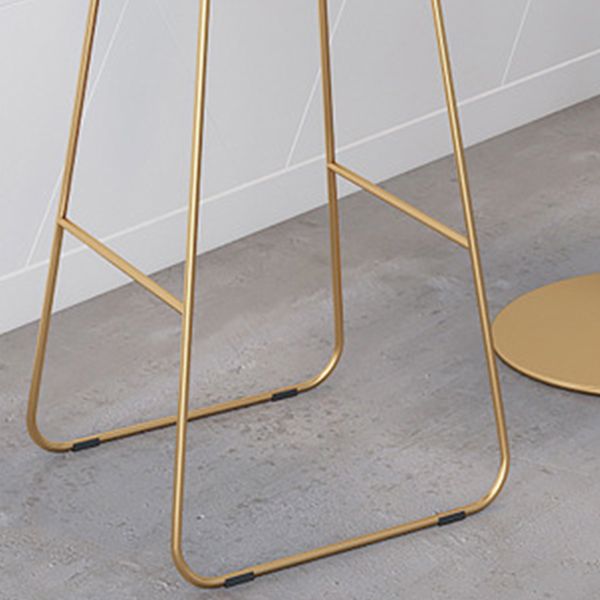 Modern 1/2/3/4 Pieces Metal Bar Table Set Round Bar Table with High Stools for Kitchen Clearhalo 'Bar Furniture' 'furn' 'furn_home_bar_bar_sets' 'Furniture' 'Home Bars & Bar Sets' 'home_bar_bar_sets' 'Kitchen & Dining Furniture' 1200x1200_40b736b5-ac8e-4e70-b44f-be938236137a