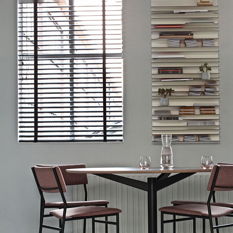 Industrial Closed Back Bookcase Floating Metal Bookshelf with Shelves