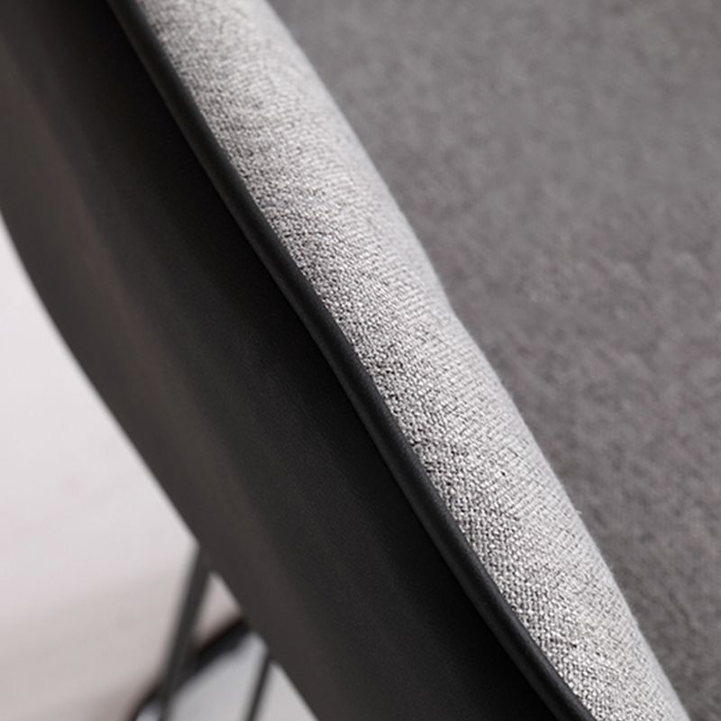 Industriële metalen basis eetkamerstoel gestoffeerde eetkamerstoel