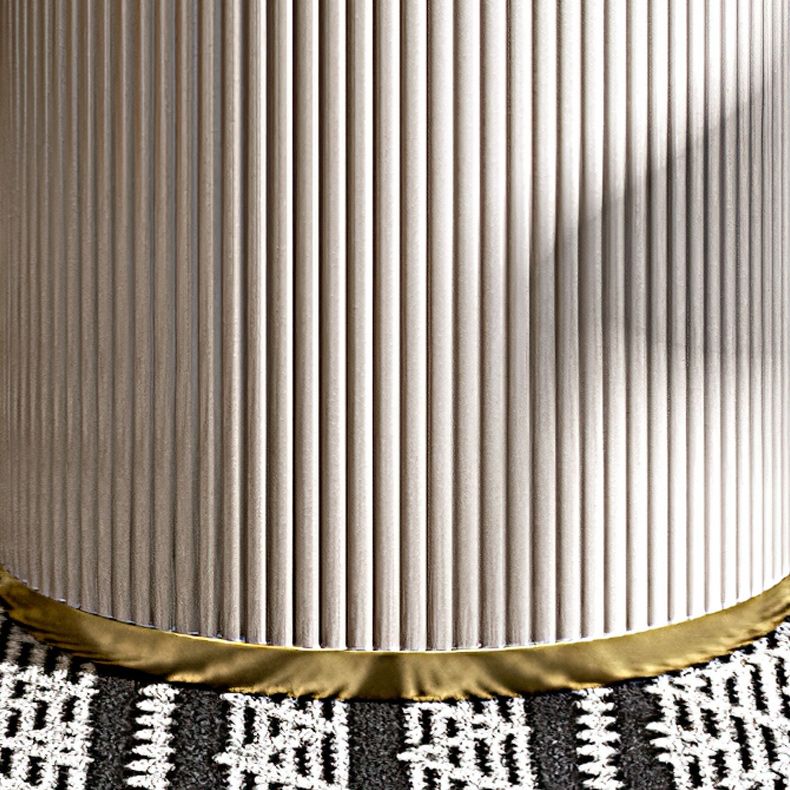 Table à manger en pierre moderne table ovale avec base de traîneau en blanc