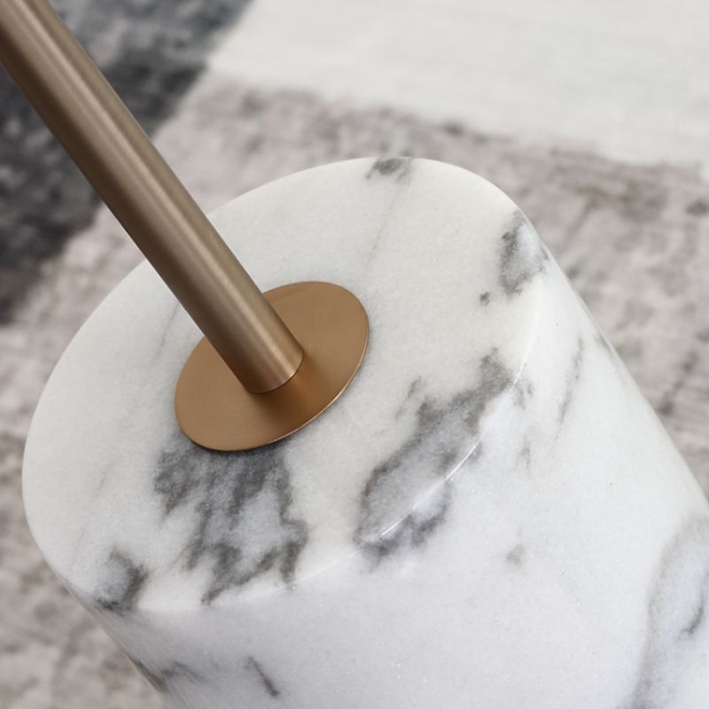 ミッドセンチュリーエンドテーブル台座丸いソファメタルアクセントサイドテーブル