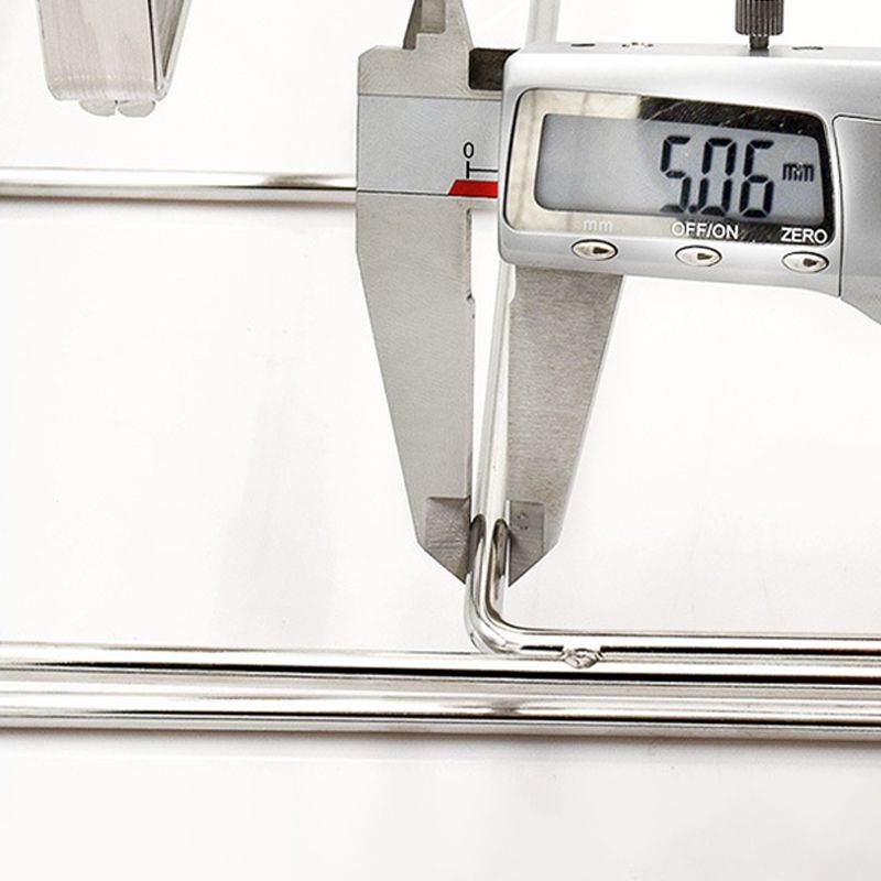 Porta vinicola moderna sospesa in metallo da 0,92 "W Porta dello stelo in nero/argento