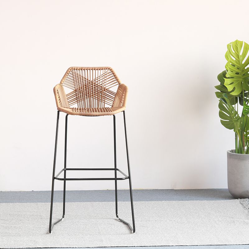 Contemporary Plastic Barstool Indoor Bar Stool with Iron Legs and Pedal Clearhalo 'Bar Furniture' 'Bar Stools' 'bar_stools' 'furn' 'furn_bar_stools' 'furniture_bar_stools' 'Kitchen & Dining Furniture' 'kitchen&dining_furn' 'kitchen' 'kitchen_furn' Furniture' 1200x1200_41bb96ae-462a-4510-87cb-c00bf331e1af