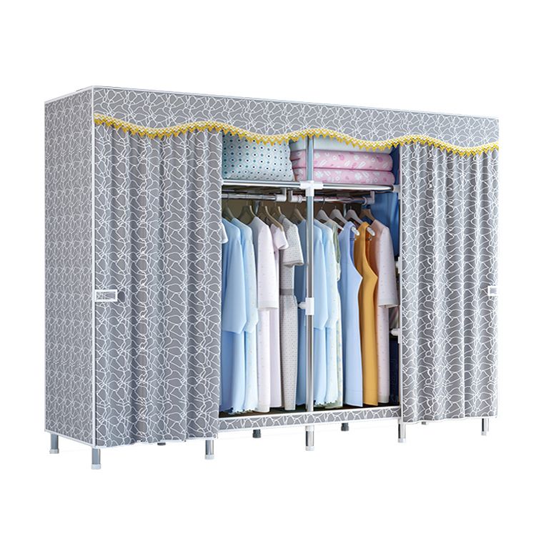 Eigentijdse garderobe -armoire met metalen garderobe kast van de benen