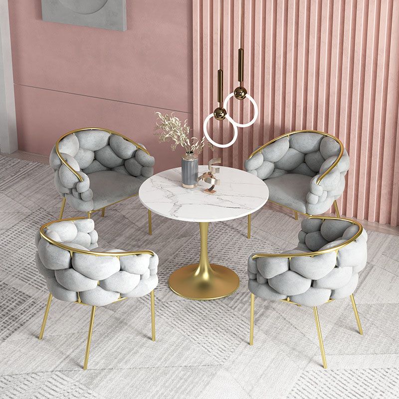 Sofá de brazo inclinado con la parte posterior de galletas 23.62 "con marco de oro con marco de oro