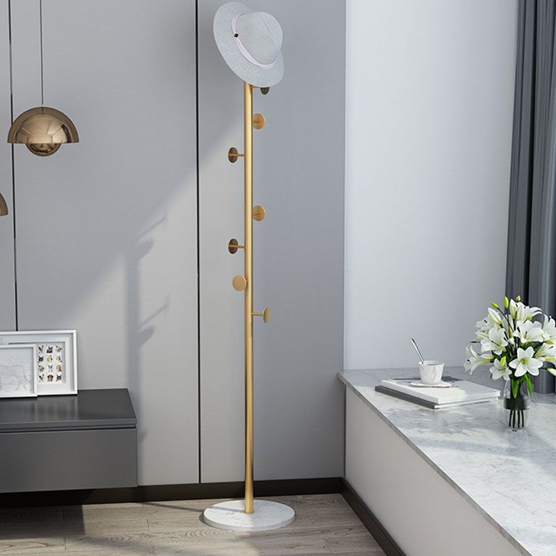 Luxuriöser Kleiderbügel Marmorboden Metall -Rack mit Multi -Kleidungs ​​-Haken