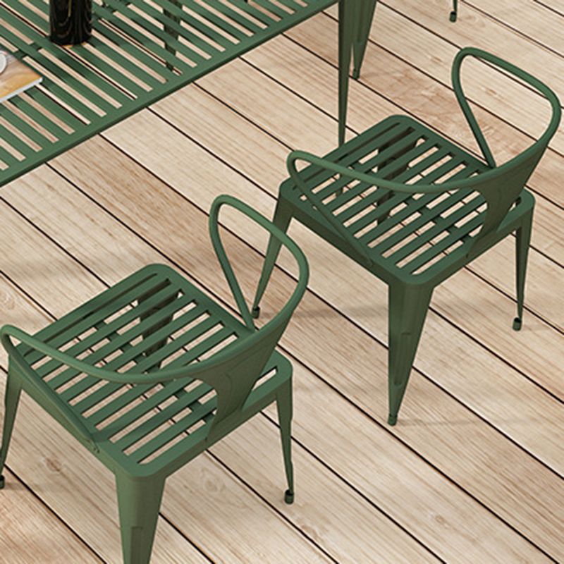 インダストリアルメタルキッチンダイニングチェアスラットバックスタッキングアームチェア