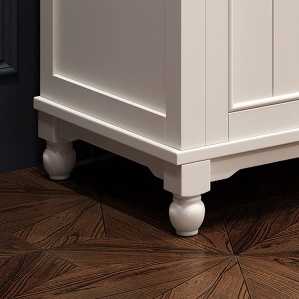 Armoire blanche de campagne française pour chambre à coucher avec des tiroirs