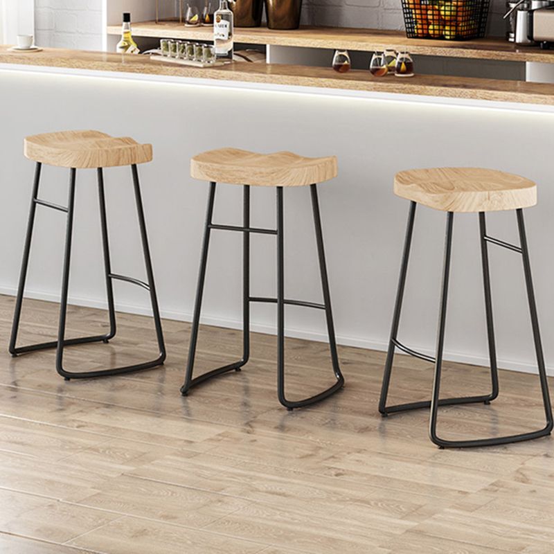 Wood Modern Bar Stool Backless Natural Contoured Seat Stool with Iron Legs Clearhalo 'Bar Furniture' 'Bar Stools' 'bar_stools' 'furn' 'furn_bar_stools' 'furniture_bar_stools' 'Kitchen & Dining Furniture' 'kitchen&dining_furn' 'kitchen' 'kitchen_furn' Furniture' 1200x1200_42c32a01-8fa4-46db-9fc2-d3576f55d03f