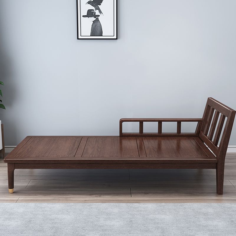 Chaise longue rembourrée en lin de salon traditionnel avec base en bois