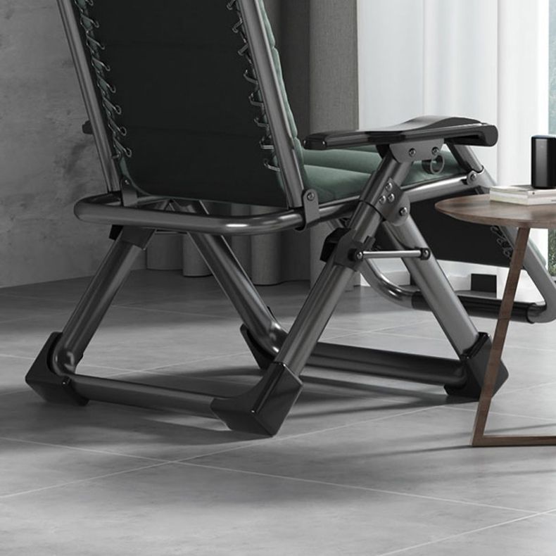 Sedia reclinabile interna con base in metallo e blocco della posizione e braccia