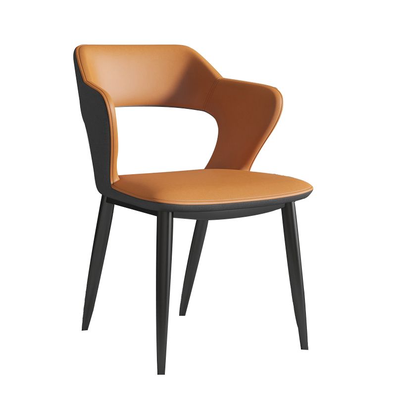 Sillas de comedor de cuero de falso silla de brazo trasero industrial con piernas negras