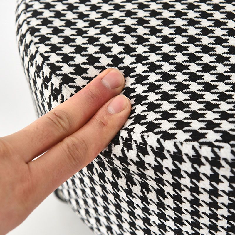 Cotton Blend Ottoman Houndstooth Pattern Fade Resistant Round Ottoman with Wheels Clearhalo 'furn' 'furn_ottomans_poufs' 'Furniture' 'Living Room Furniture' 'Ottomans & Poufs' 'ottomans_poufs' 1200x1200_4337e763-ee9e-4f1b-a9cb-94940fa57604