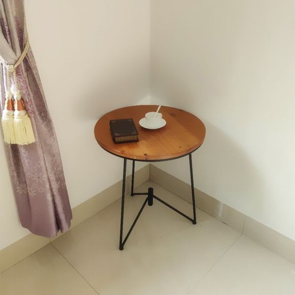 Mesa de altura lateral de estilo rústico tri pin de acento de acento de sofá redondo