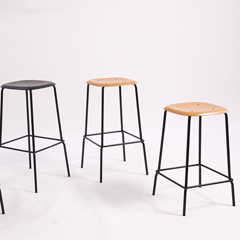 Solid Wood Counter & Bar Stools Modern Indoor Stools with Metal Base