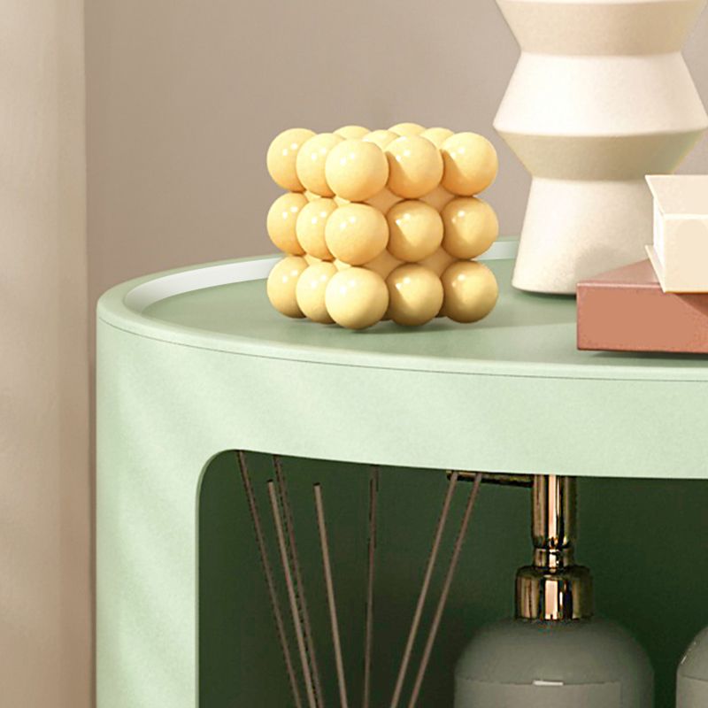 Dia Tavolo laterale di plastica rotonda Nordic in giallo/verde con conservazione