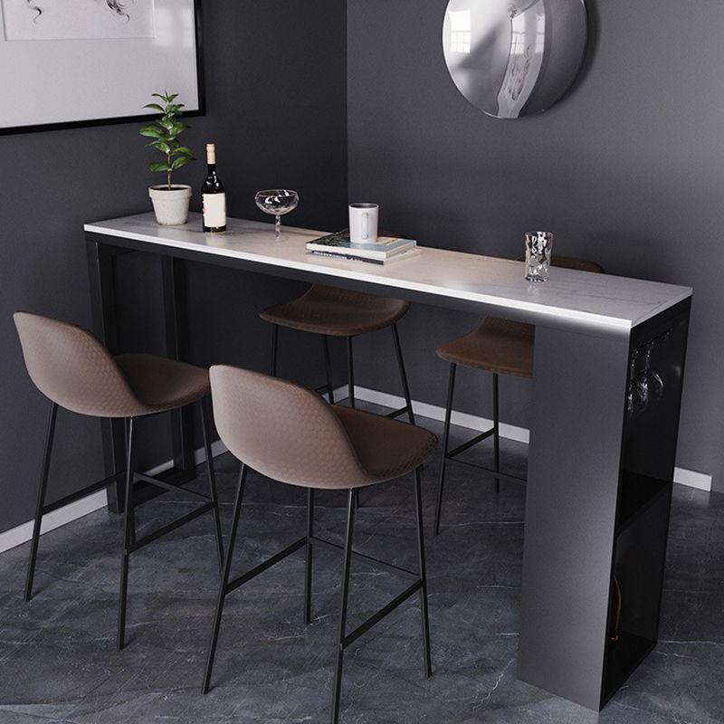Mesa de bar de piedra sinterizada industrial, mesa de bar con base metálica rectangular, con almacenamiento