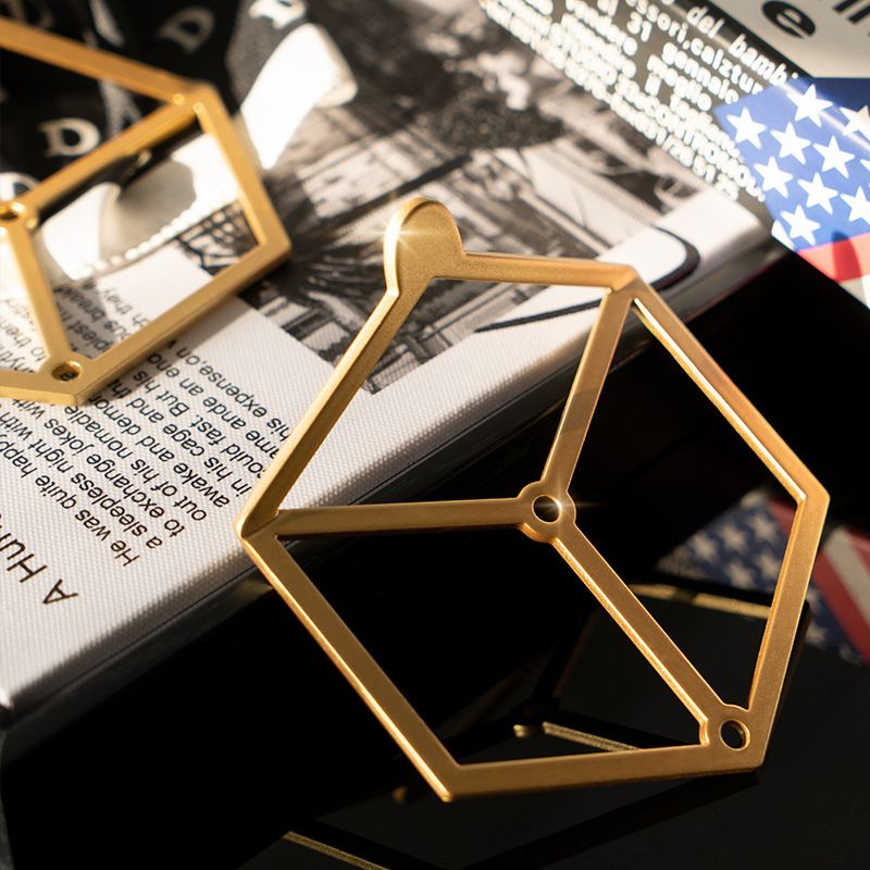 Metal Coat Rack Modern Minimalist Home Wall Hanging Coat Rack Clearhalo 'Entry & Mudroom Furniture' 'furn' 'furn_hall_tree_coat_racks' 'Furniture' 'Hall Trees & Coat Racks' 'hall_tree_coat_racks' 1200x1200_440fa1b4-5b76-497c-848a-f70831eee76b