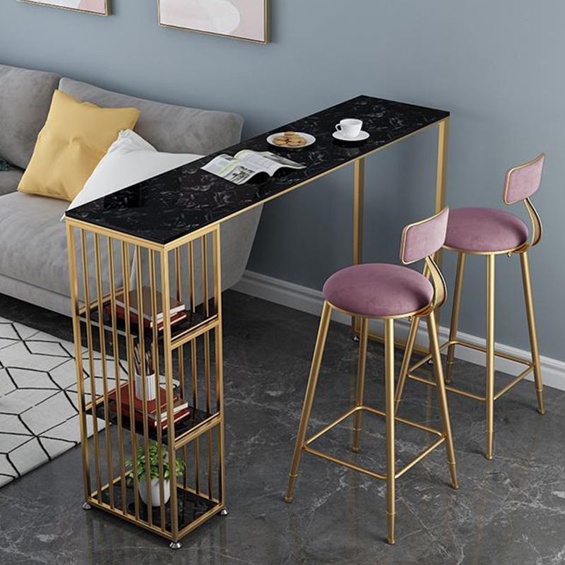 Banco bar da bistrot contemporanei al coperto con portata a doppio tavolo da bar di bistrot piedistallo