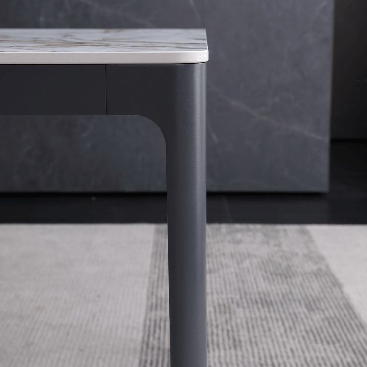 家のための4本の脚の焼結された石のテーブルを備えた金属の現代的な長方形のダイニングテーブル