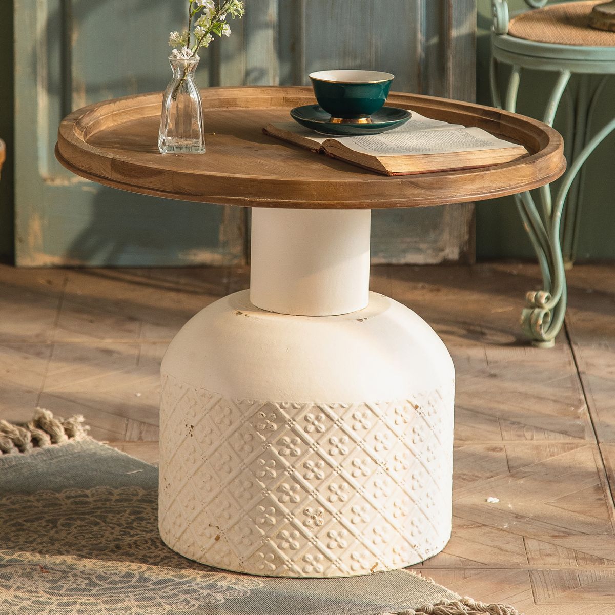 French Country Style Pedestal Base Base Round Old Solid Wood Table