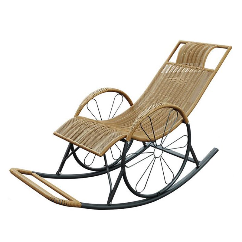 Chaise à bascule de roquage de fuseau de fuseau contemporain