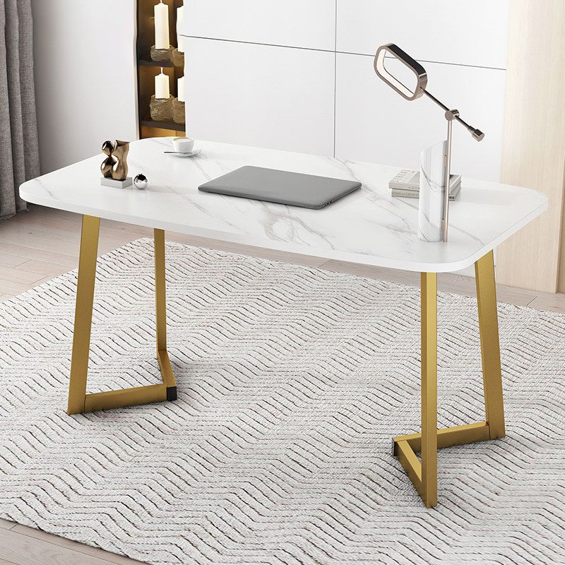 Manufactured Wood Office Desk Rectangular Matte Finish Writing Desk for Home and Office