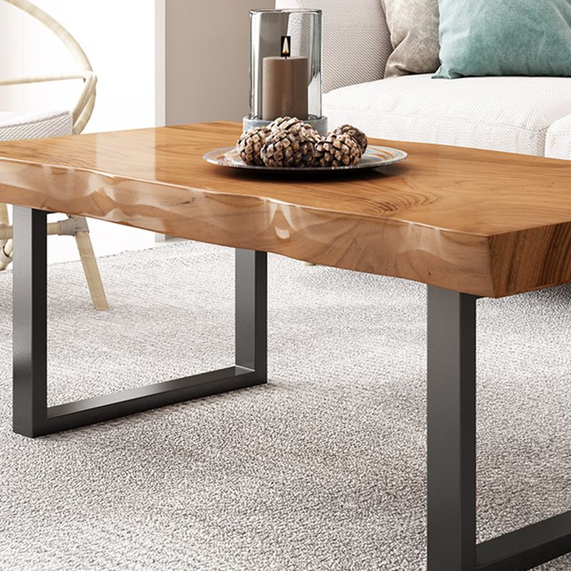 Table basse contemporaine en traîneau Table de cocktail basse rectangulaire en bois massif