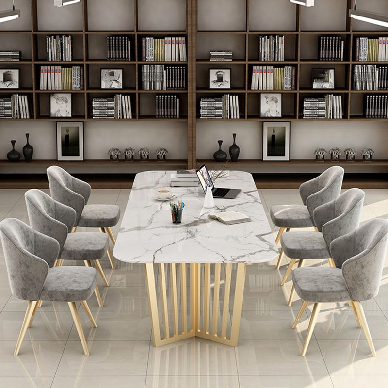 Escritorio de oficina curvado de glamour de mármol blanco escritorio de escritura con patas de metal