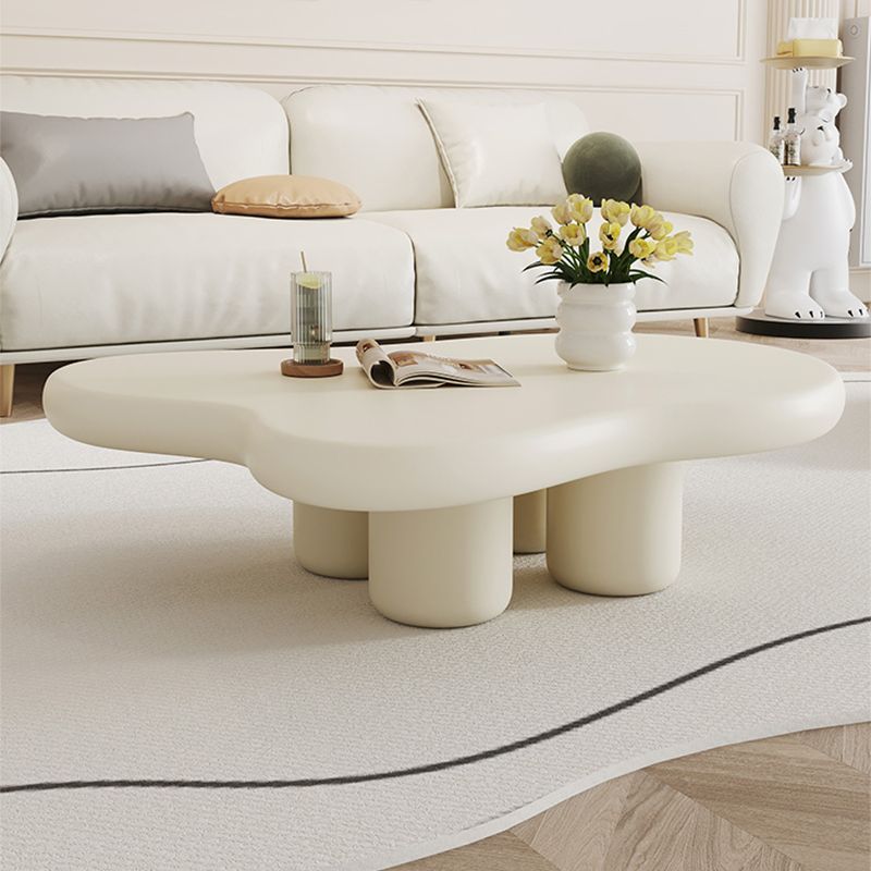 Table basse simple moderne sans table basse à 4 pieds de forme libre pénible