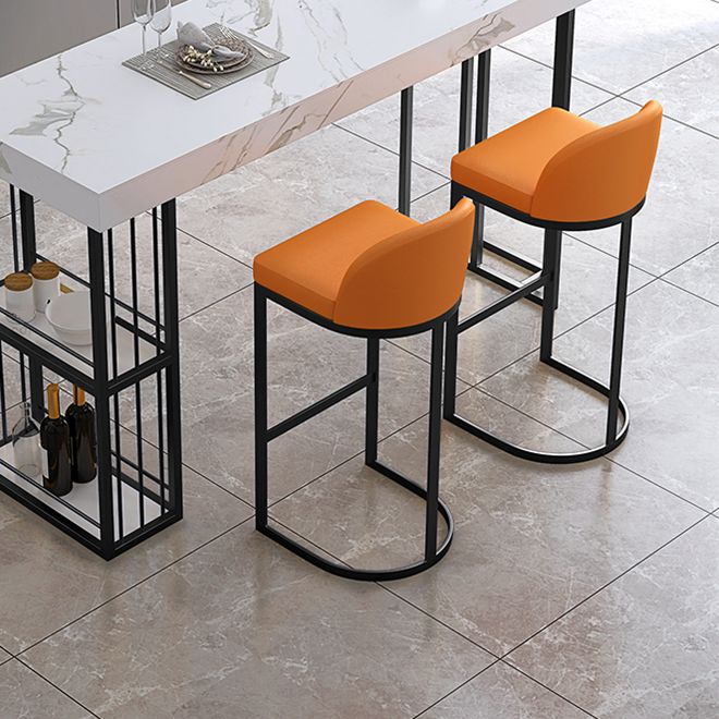 Sgabello da bar con pranzo imbottito glam con base in metallo