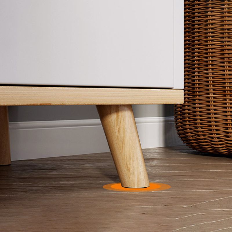 現代の長方形は木材とまっすぐな脚の胸を製造しました