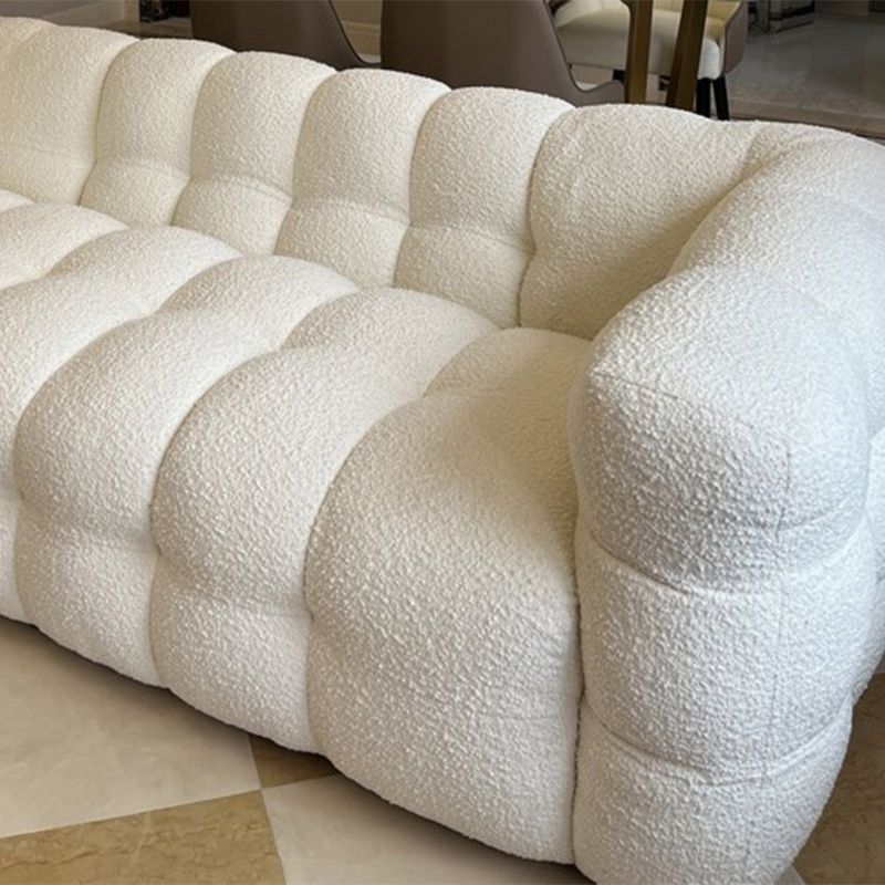 Zeitgenössisches weißes Wollsofa mit Tufted Rücken- und Smokingarm