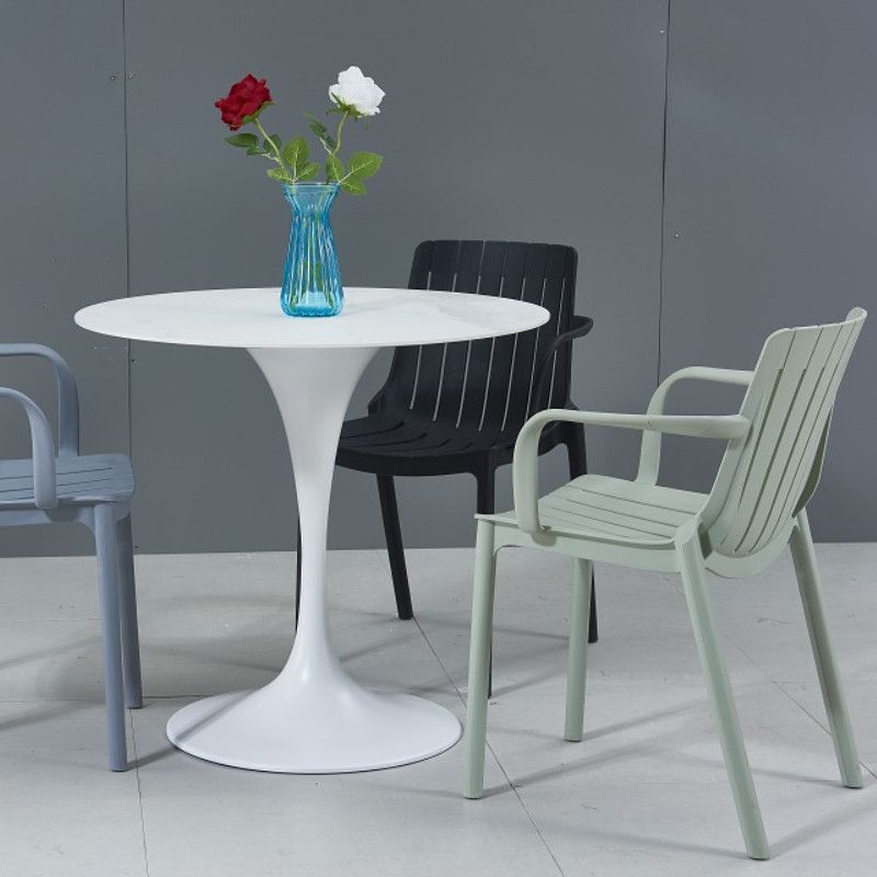Modern Plastic Indoor-Outdoor Chairs Slat Back Arm Chair for Restaurant Clearhalo ' kitchen&dining_furn' 'Dining Chairs' 'Dining Tables & Seating' 'dining_chair' 'furn' 'furn_dining_chair' 'Furniture' 'furniture_dining_chair' 'Kitchen & Dining Furniture' 'kitchen' 1200x1200_4673db59-7f2b-45f9-bb4a-e5f92c6a09fe