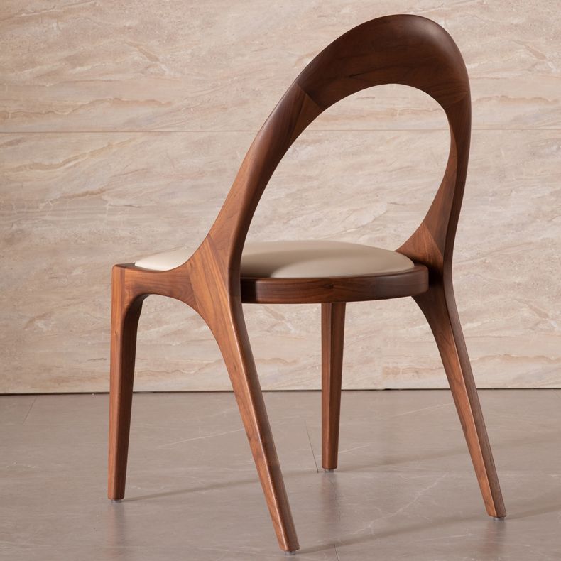 Eigentijdse stijl open rug vast houten huis eetstoelstoel