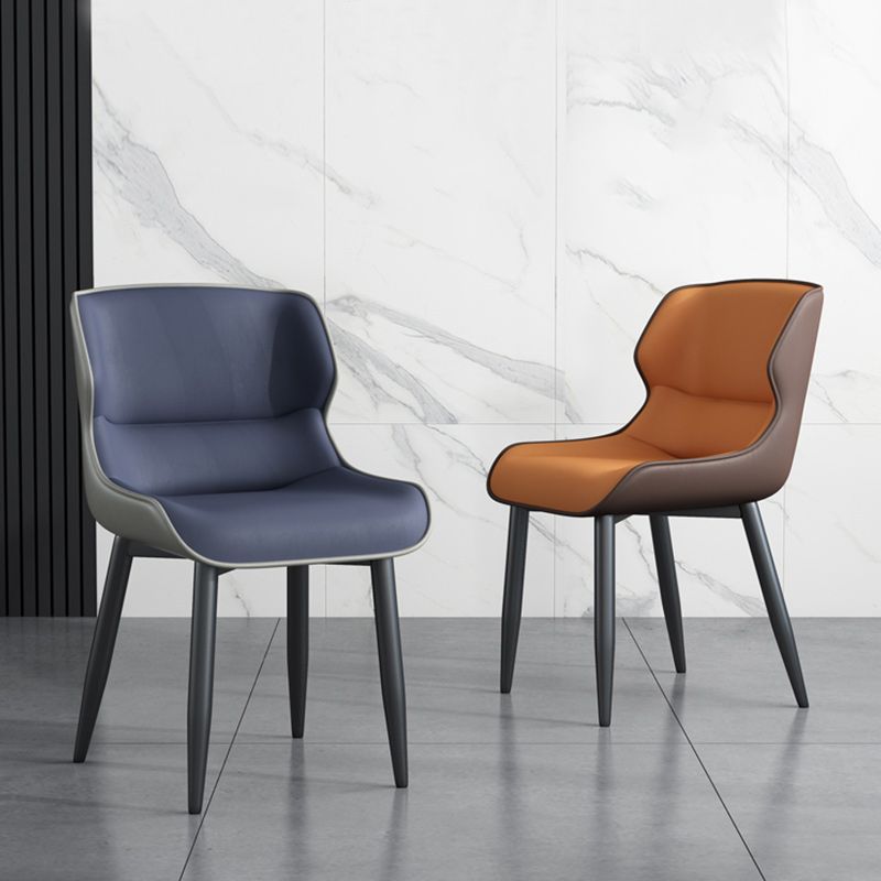 Moderne stijl faux lederen eetkamerstoelen metalen armloze eetkamerstoel