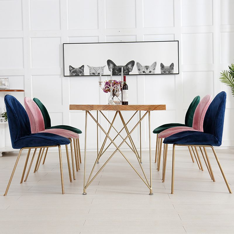Traditional Luxury Table Rectangle Pine Solid Wood Dining Table for Home Clearhalo ' dining_table' 'Dining Tables & Seating' 'Dining Tables' 'furn' 'furn_dining_table' 'Furniture' 'furniture_dining_table' 'Kitchen & Dining Furniture' 'kitchen&dining_furn' 'kitchen' 'kitchen_dining_table' 1200x1200_46ff1d7b-5311-48ba-a0e0-4166ed14a309