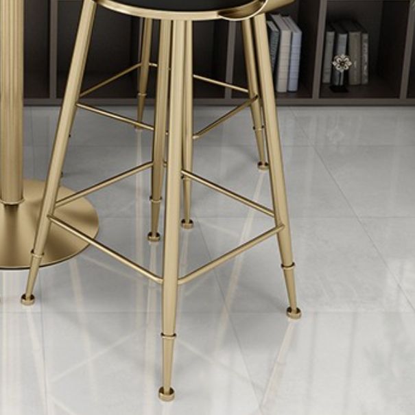 Glam Leather and Metal Counter Stool Round Low Back Bar Stool for Coffee Shop Clearhalo 'Bar Furniture' 'Bar Stools' 'bar_stools' 'furn' 'furn_bar_stools' 'Furniture' 'furniture_bar_stools' 'Kitchen & Dining Furniture' 1200x1200_472188b7-1ffe-4d02-8927-a57474e08fa7