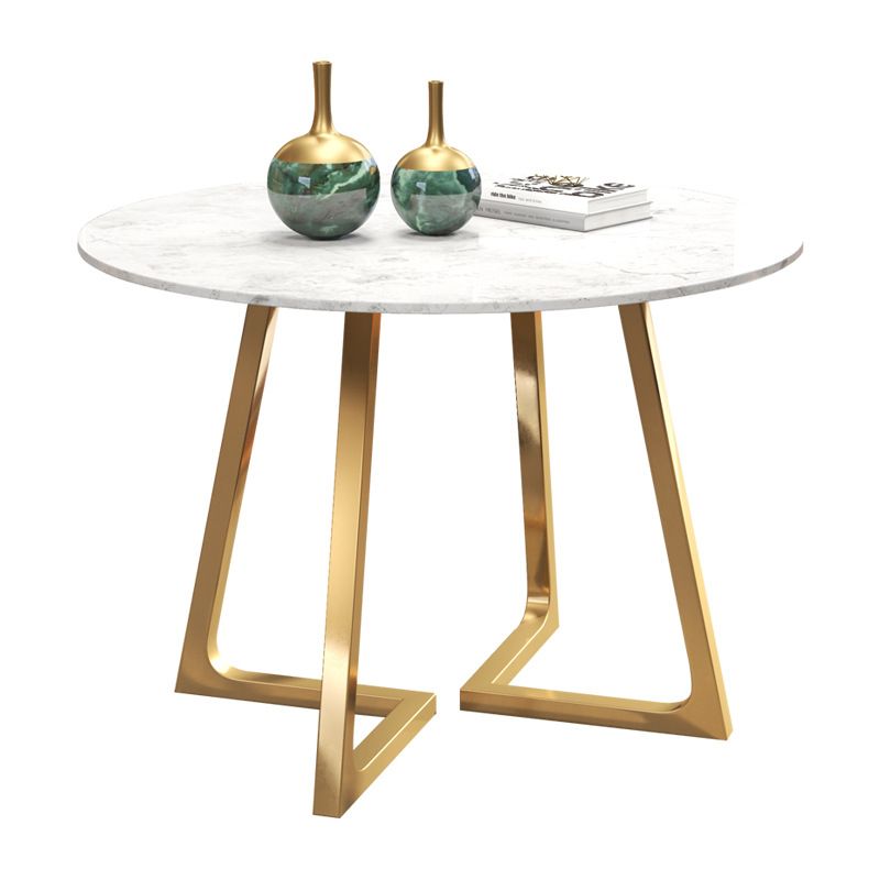 Tavolo da cucina rotondo con piano in pietra stile Glam Tavolo da pranzo con base dorata in bianco