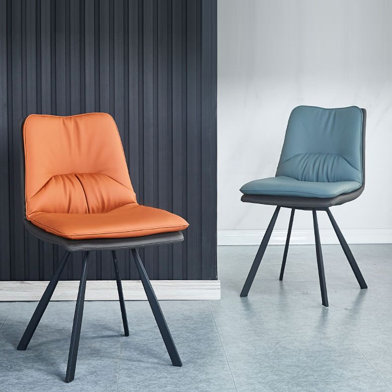 Eigentijdse stijl eetkamerstoel armloze zijstoel met metalen benen