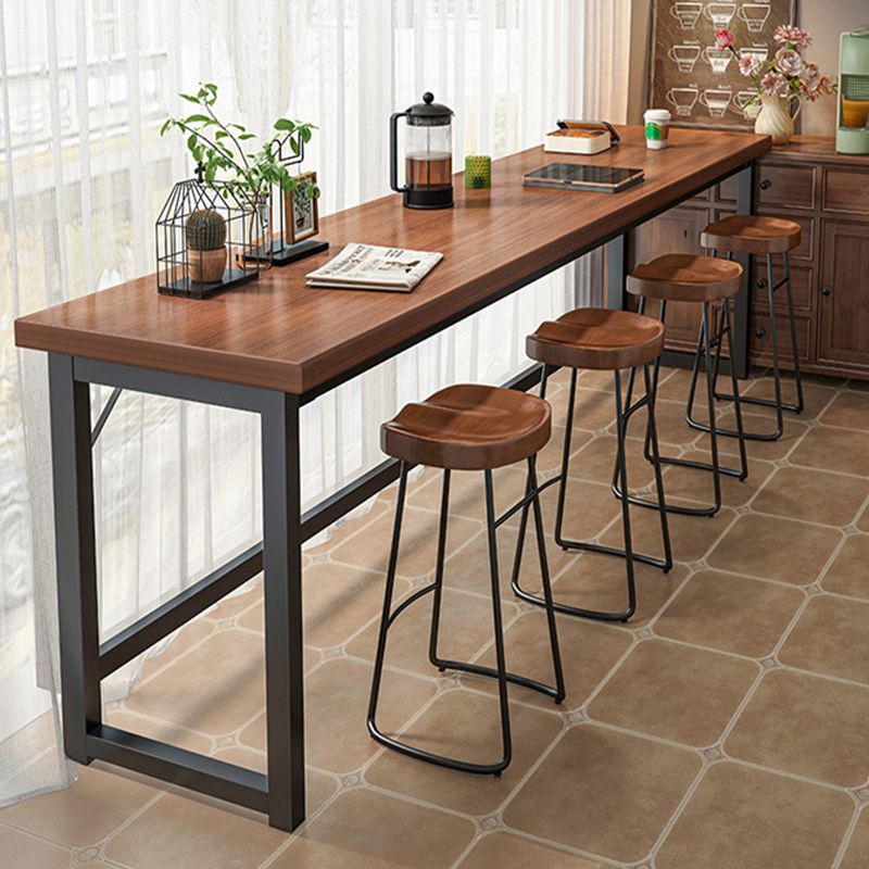 Mesa de bar interior sencilla y moderna, taburete rectangular para Bar con reposapiés