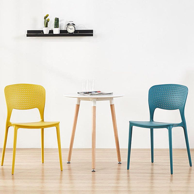 Contemporary Open Back Chairs Dining Armless Stackable Plastic Side Chair Clearhalo ' kitchen&dining_furn' 'Dining Chairs' 'Dining Tables & Seating' 'dining_chair' 'furn' 'furn_dining_chair' 'Furniture' 'furniture_dining_chair' 'Kitchen & Dining Furniture' 'kitchen' 1200x1200_47b21336-a7c6-4870-bf6e-6e3da15cf189