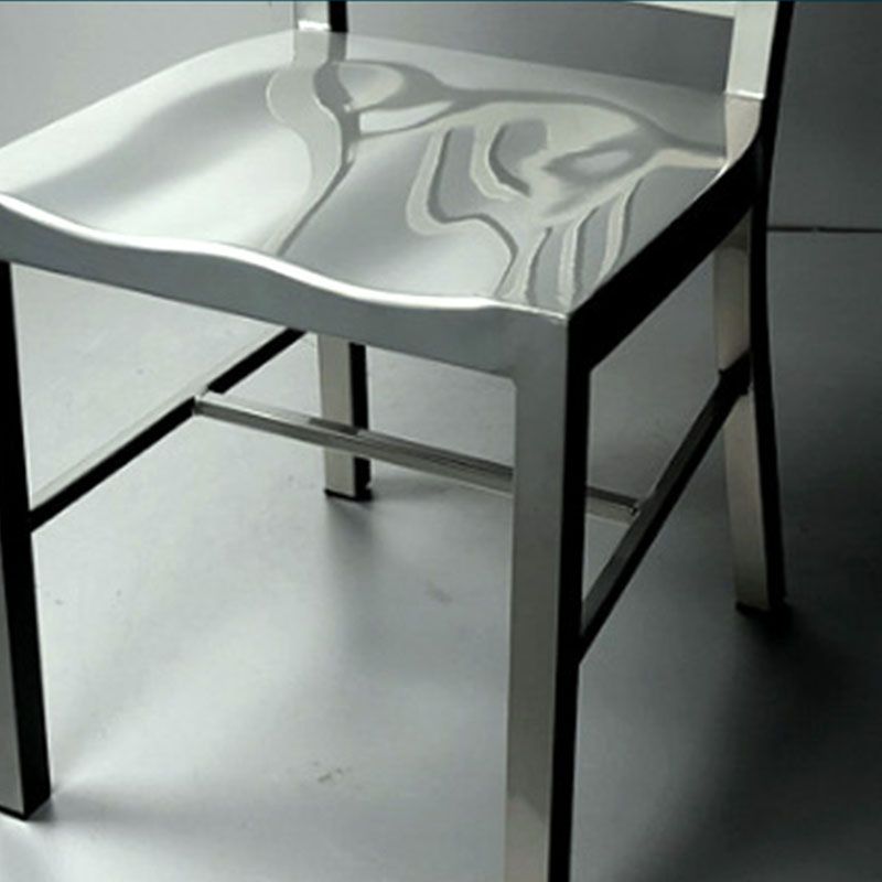 Industriële metalen eetkamerstoelen Slat achter eetstoel in zilver