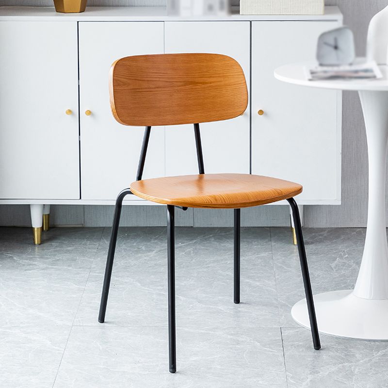 Silla de comedor de estilo moderno silla lateral de madera con base de metal
